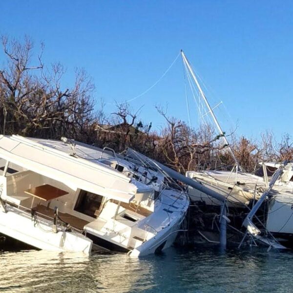 I'm REBUILDING these 2 SALVAGE CATAMARANS! – Episode 89