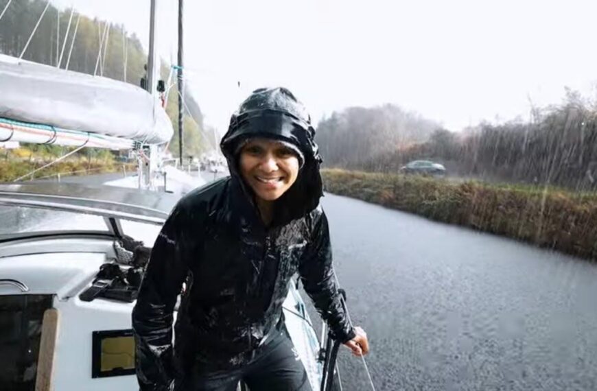 Lifting Our Boat With a Rain Powered Elevator (The Crinan Canal)  | Step 306